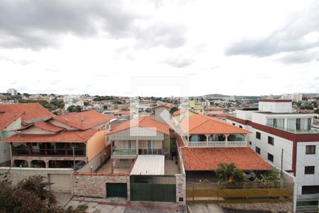 Vista do Quarto 1 de apartamento à venda com 3 quartos, 59m² em Heliópolis, Belo Horizonte