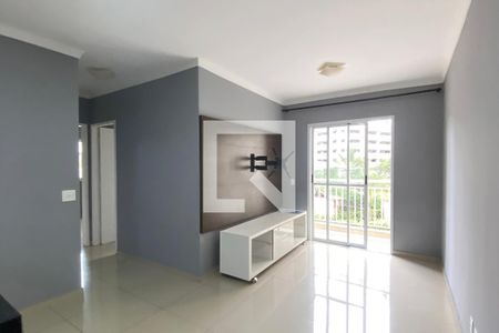 Sala de apartamento à venda com 2 quartos, 61m² em Jardim Tupanci, Barueri