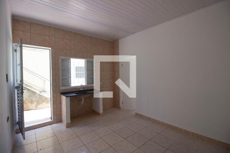 Cozinha de casa para alugar com 1 quarto, 37m² em Cidade Líder, São Paulo