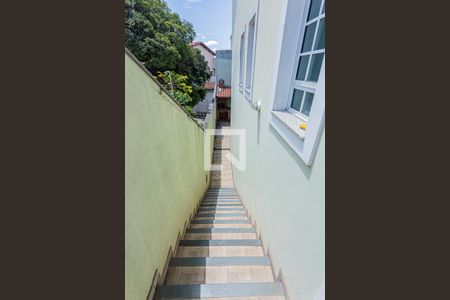 Casa à venda com 273m², 3 quartos e 6 vagasCorredor externo