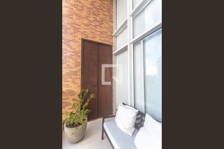 Apartamento à venda com 168m², 3 quartos e 3 vagasVaranda