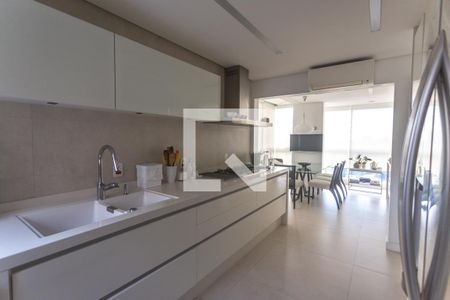 Apartamento à venda com 168m², 3 quartos e 3 vagasCozinha