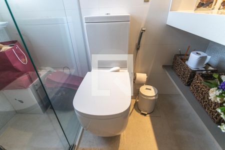 Apartamento à venda com 168m², 3 quartos e 3 vagasBanheiro suíte 2