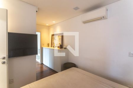 Apartamento à venda com 168m², 3 quartos e 3 vagasSuíte 1