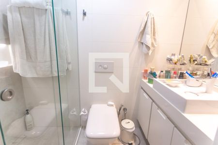 Apartamento à venda com 168m², 3 quartos e 3 vagasBanheiro suíte 1