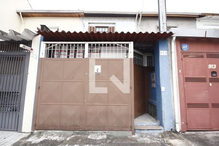 Casa à venda com 114m², 2 quartos e 1 vagaFachada
