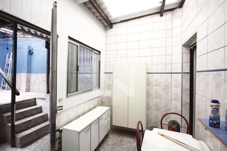 Casa à venda com 114m², 2 quartos e 1 vagaÁrea de Serviço