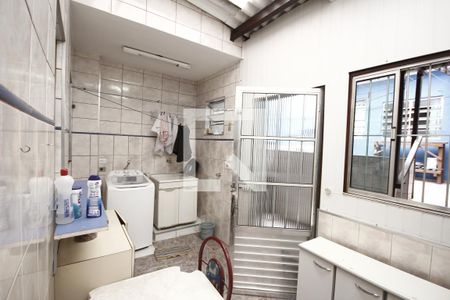 Casa à venda com 114m², 2 quartos e 1 vagaÁrea de Serviço