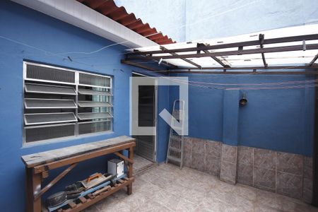 Casa à venda com 114m², 2 quartos e 1 vagaQuintal