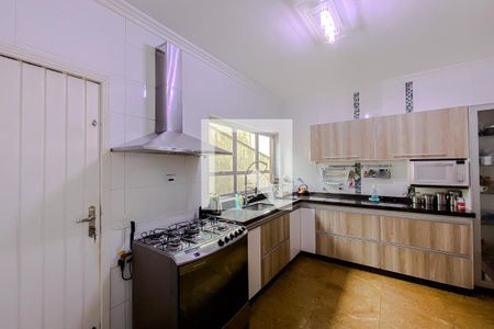 Casa à venda com 230m², 4 quartos e 4 vagasCozinha