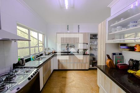 Casa à venda com 230m², 4 quartos e 4 vagasCozinha