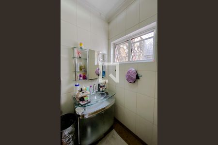 Casa à venda com 230m², 4 quartos e 4 vagasBanheiro