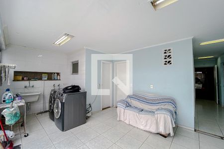 Casa à venda com 230m², 4 quartos e 4 vagasÁrea de Serviço