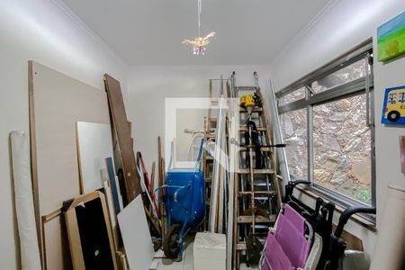 Casa à venda com 230m², 4 quartos e 4 vagasQuarto de Serviço