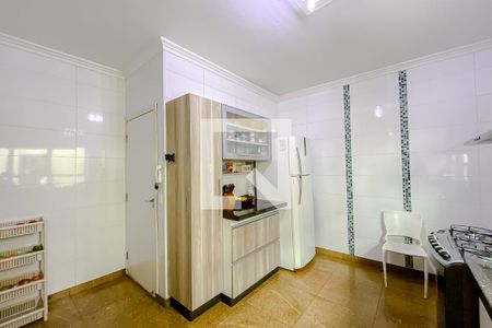 Casa à venda com 230m², 4 quartos e 4 vagasCozinha