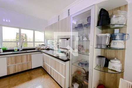 Casa à venda com 230m², 4 quartos e 4 vagasCozinha