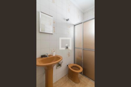 Casa à venda com 125m², 3 quartos e 2 vagasBanheiro