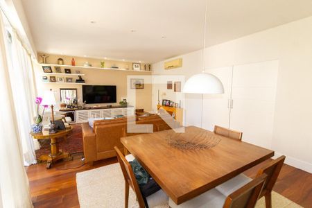 Sala de apartamento à venda com 3 quartos, 126m² em Lagoa, Rio de Janeiro