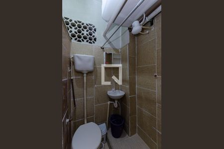 Banheiro de apartamento para alugar com 1 quarto, 26m² em Centro, Niterói