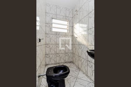 Casa para alugar com 67m², 1 quarto e sem vagaBanheiro