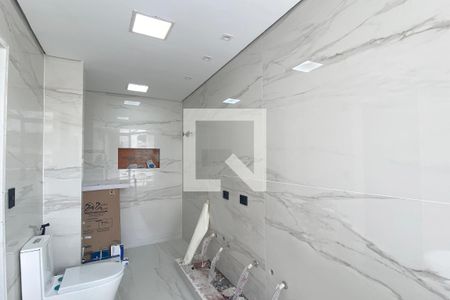 Casa de condomínio à venda com 361m², 5 quartos e 4 vagasBanheiro da Suíte 1