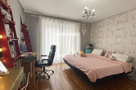 Casa de condomínio à venda com 361m², 5 quartos e 4 vagasSuíte 2