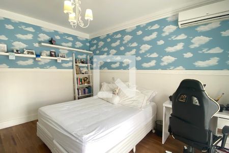 Casa de condomínio à venda com 361m², 5 quartos e 4 vagasSuíte 4