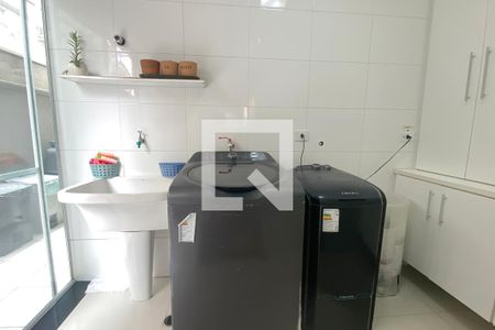 Casa de condomínio à venda com 361m², 5 quartos e 4 vagasÁrea de Serviço