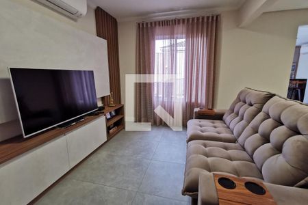 Sala de casa de condomínio à venda com 4 quartos, 220m² em Jardim Ermida I, Jundiaí