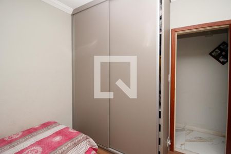 Casa à venda com 257m², 5 quartos e 4 vagasQuarto 2