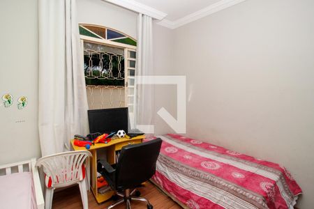 Casa à venda com 257m², 5 quartos e 4 vagasQuarto 2