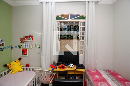 Casa à venda com 257m², 5 quartos e 4 vagasQuarto 2