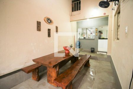 Casa à venda com 257m², 5 quartos e 4 vagasArea Externa