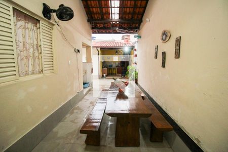 Casa à venda com 257m², 5 quartos e 4 vagasArea Externa