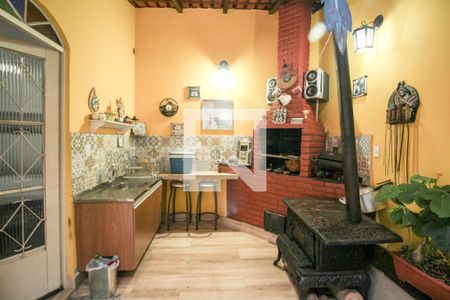 Casa à venda com 257m², 5 quartos e 4 vagasChurrasqueira