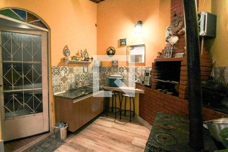 Casa à venda com 257m², 5 quartos e 4 vagasChurrasqueira