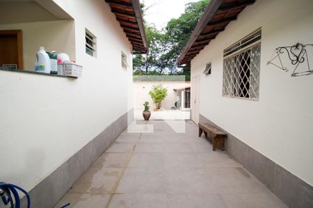 Casa à venda com 257m², 5 quartos e 4 vagasArea Externa