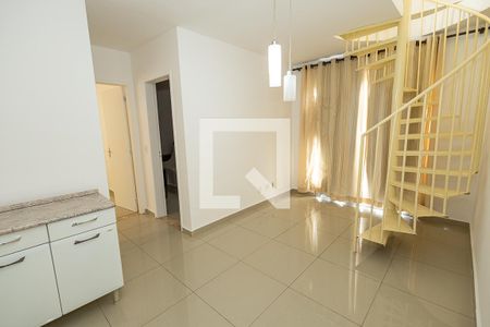 Sala de apartamento para alugar com 2 quartos, 98m² em Frei Leopoldo, Belo Horizonte
