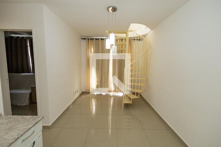 Sala de apartamento para alugar com 2 quartos, 98m² em Frei Leopoldo, Belo Horizonte