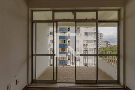 Varanda da sala de apartamento para alugar com 2 quartos, 111m² em Candeal, Salvador