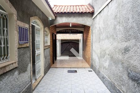 Casa à venda com 120m², 2 quartos e 2 vagas Casa à venda com 120m², 2 quartos e 2 vagasQuintal