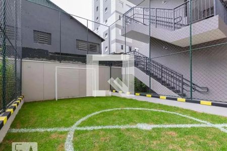 Apartamento à venda com 34m², 2 quartos e sem vaga Apartamento à venda com 34m², 2 quartos e sem vagaQuadra de futebol