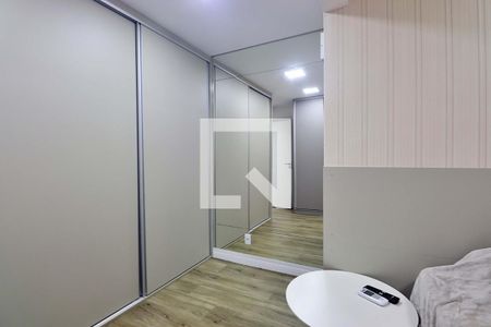 Quarto de apartamento à venda com 1 quarto, 54m² em Campestre, Santo André