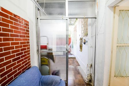 Casa à venda com 57m², 2 quartos e 1 vagaÁrea de Serviço