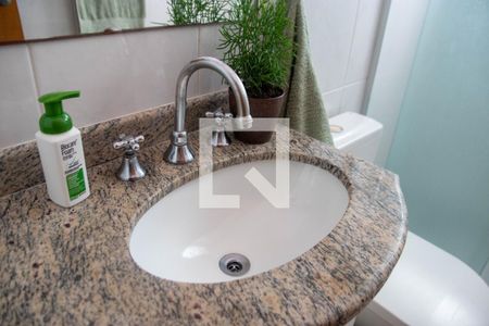 Casa à venda com 185m², 3 quartos e 2 vagasBanheiro 2