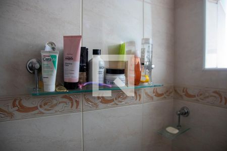 Casa à venda com 185m², 3 quartos e 2 vagasBanheiro do Quarto 1