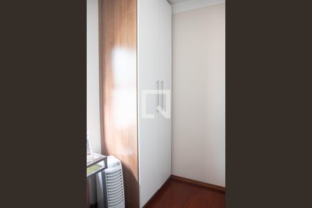 Casa à venda com 185m², 3 quartos e 2 vagasQuarto 2