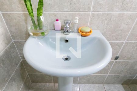 Casa à venda com 160m², 3 quartos e 3 vagasDetalhe banheiro