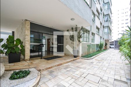 Apartamento para alugar com 157m², 3 quartos e 1 vaga