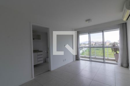 Sala de apartamento à venda com 2 quartos, 120m² em Recreio dos Bandeirantes, Rio de Janeiro